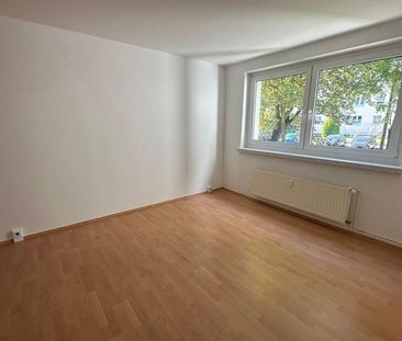 Charmante 2-Raumwohnung mit Balkon in gepflegtem Objekt - Photo 2