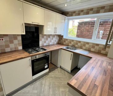 2 bedroom terraced house to rent - Photo 5