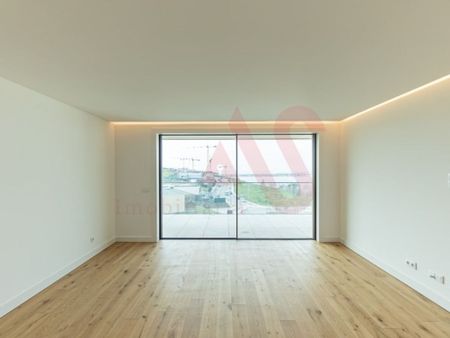 3 bedroom luxury Apartment for rent in Vila Nova de Gaia, Distrito do Porto - Photo 4