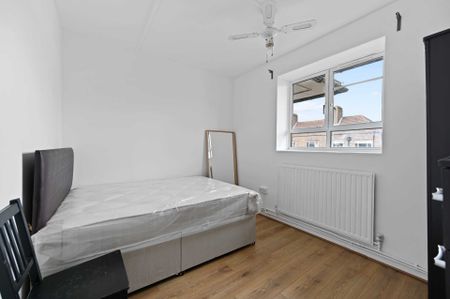 Price £692 pw - Available 08/10/2025 - Furnished - Photo 2