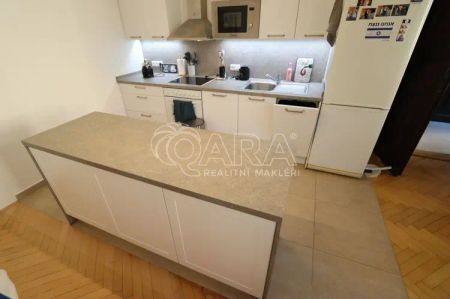 Pronájem slunného 2+kk (71 m - Photo 4