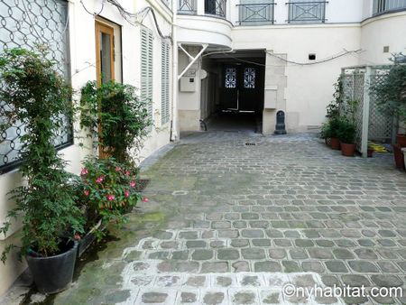 Logement à Paris, Location meublée - Studio T1 - Le Marais (PA-4247) - Photo 4