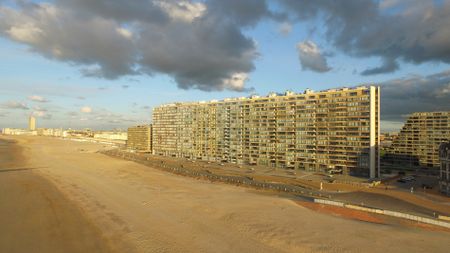 Gemeubelde studio met zicht op zee - Foto 2