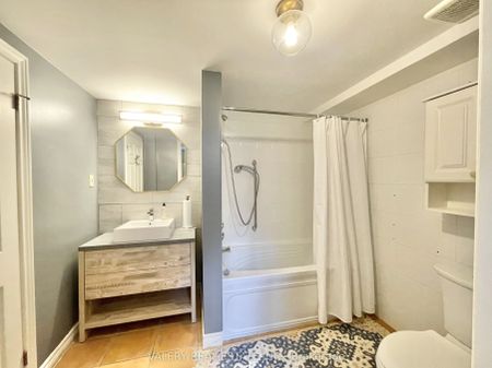 12 Weatherstone Court #Lower - Photo 4