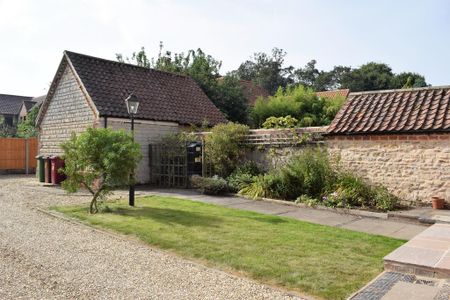 3 bedroom semi-detached house to rent - Photo 5