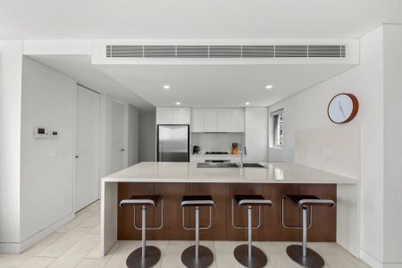 Penthouse Apartment with Superb Entertainer's Terrace & Spectacular Ocean Views - Photo 5