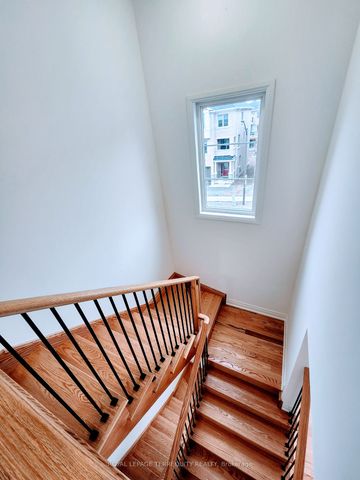 Townhouse For Lease | E8121472 - Photo 2