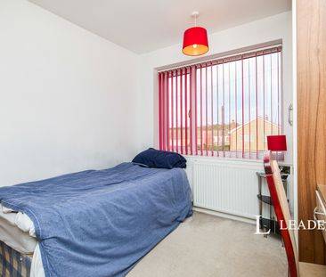 4 bedroom house to rent Gedling Road, Arnold, Nottingham, Nottingha... - Photo 1