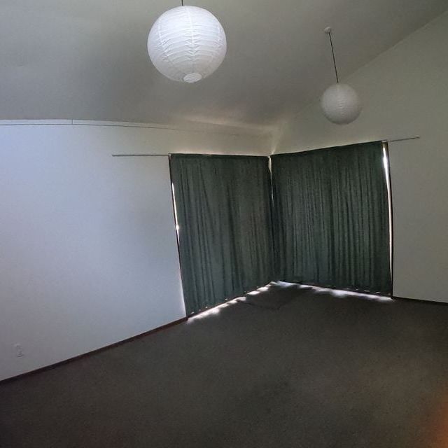 5 bedroom flat in Highbury - Photo 1