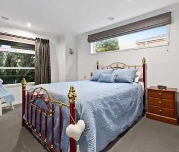 Stunning Family Home for Rent in Cranbourne West - Photo 6