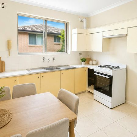 4/15 Bridge Street, Cabramatta NSW - Photo 3