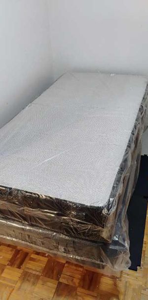 Chambre à louer Montréal-Nord tout inclus 13 pieds par 11 pieds - Photo 1