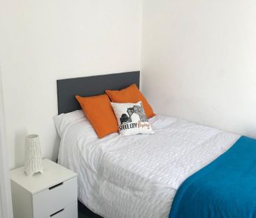 4 bedroom house to rent - Photo 2