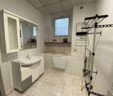 Location Appartement 2 pièces 40m² CASTELNAUDARY 11400 - Photo 6