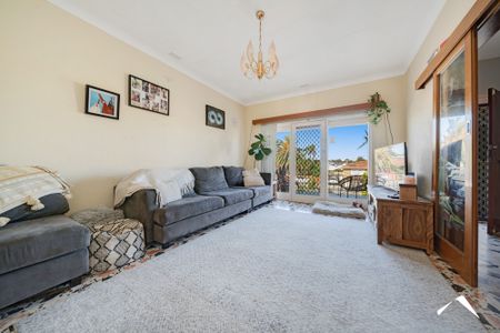 207 Hamilton Road, COOGEE WA 6166 - Photo 3