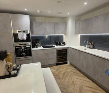 2 bedroom flat to rent - Photo 5
