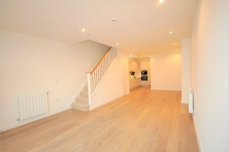 Armstrong Close, Kidbrooke Village, London, SE3 9BT - Photo 5