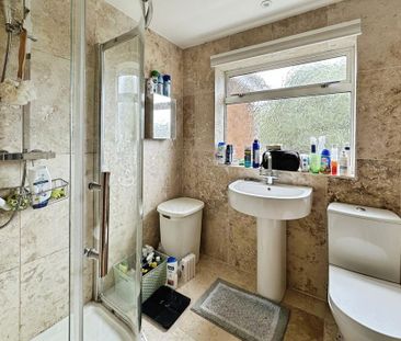 3 bedroom detached bungalow to rent - Photo 5