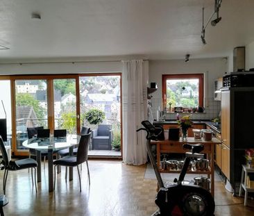 Tolle 2 Zimmerwohnung, Aufzug u. Südbalkon, Weidenauer Giersberg - Photo 2