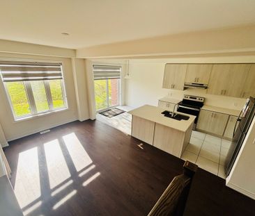 For Lease - 222 Broadacre Drive, Kitchener, Ontario - Photo 2