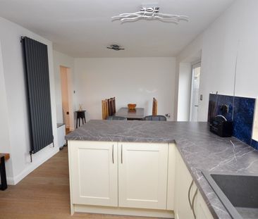 3 bed semi-detached house to rent in Coniston, Wardley, NE10 - Photo 4