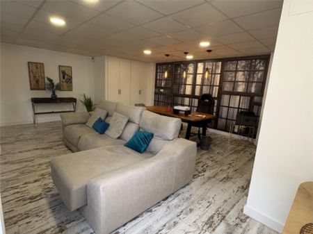 Loft de alquiler en Calle Reyes Católicos, 17, Ensanche - Diputación - Photo 5