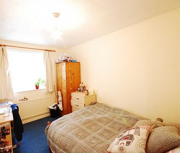 7 Bed - Starbeck Mews, Sandyford - Photo 4