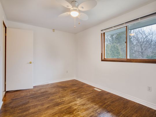 For Lease - 38 Cypress Street Unit# MAIN, St. Catharines, Ontario - Photo 1