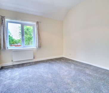 3 bedroom semi detached house to rent - Photo 4