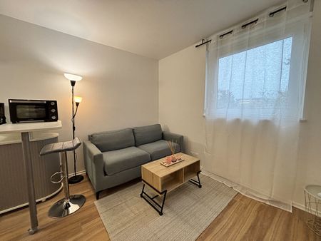 Apartment - Photo 2