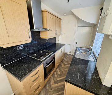 3 bedroom house to rent Bradford Road, Oakenshaw, Bradford, BD12 - Photo 4
