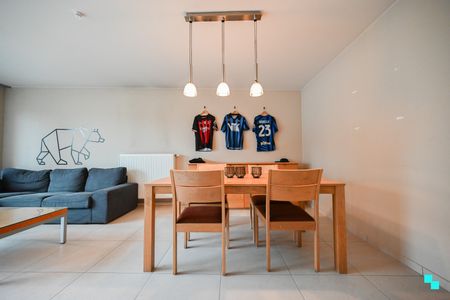 Zuidgericht appartement met twee slaapkamers en garagebox te Izegem - Photo 5