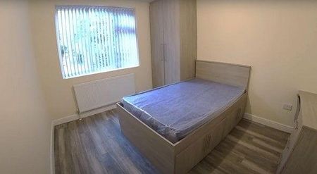 5 bedroom house to rent - Photo 2