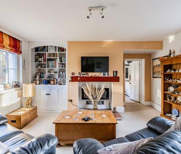 3 bedroom flat to rent - Photo 5