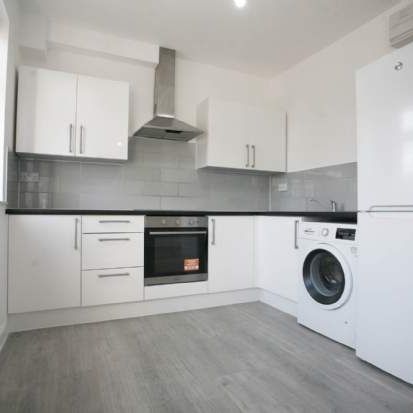 1 bedroom property to rent in Ilford - Photo 1