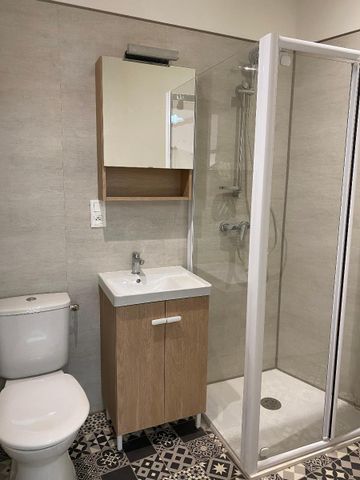 Location Appartement 3 pièces 41m² LES VANS 07140 - Photo 3