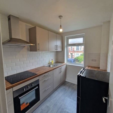 1 Bed Maisonette, Falstaff Mews, NG7 - Photo 3