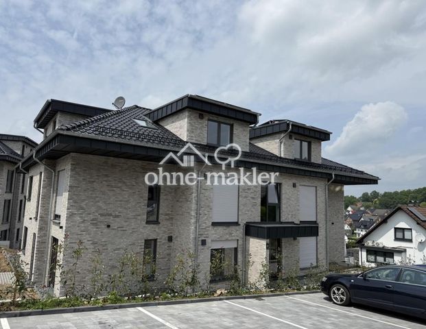 **Lichtdurchflutete Souterrain-Wohnung mit Wohlfühl-Terrasse!** - Foto 1