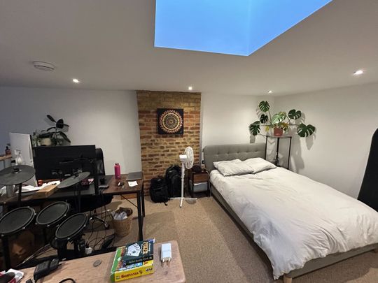 1 Bed Flat, Fyfield Road, SW9 - Photo 1