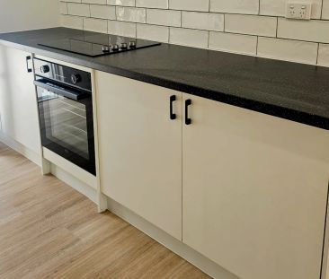 Beautiful coastal gem! - Photo 3