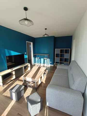 Location Appartement 5 pièces 73m² ORLEANS 45000 - Photo 5