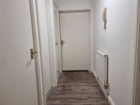 Second Avenue, Nottingham, Nottinghamshire, NG7 - Photo 5