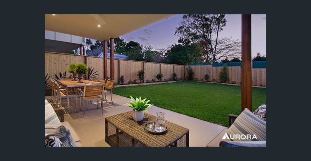 Executive Family Retreat With City Views , Luxury, Space & Elevated Living - Photo 1