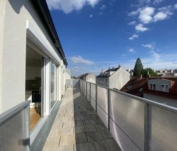 DG-Wohnung mit großer Terrasse | Nähe Riverside | LUFTWÄRMEPUMPE - Photo 2