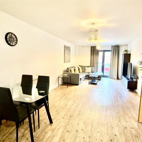 2 bedroom apartment to rent - Photo 1