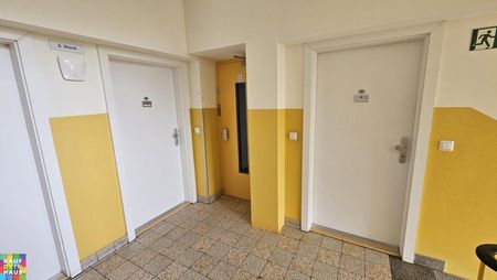3 Zimmer Genossenschaftswohnung zur Selbstrenovierung / 4 mietfreie Monate – unbefristeter Mietvertrag - Photo 2