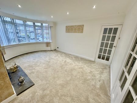 Carr Manor Road, Leeds - Photo 2