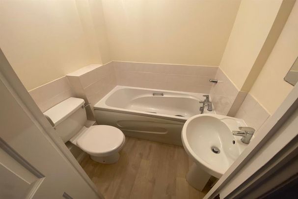 2 bedroom terraced house to rent - Photo 1