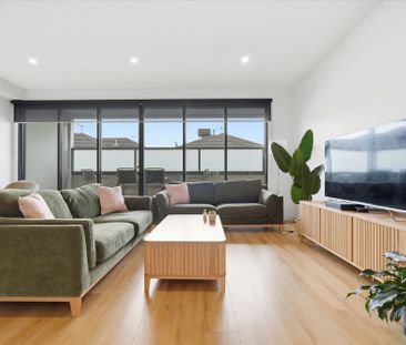 Two level Apartment above retails shops - Photo 2