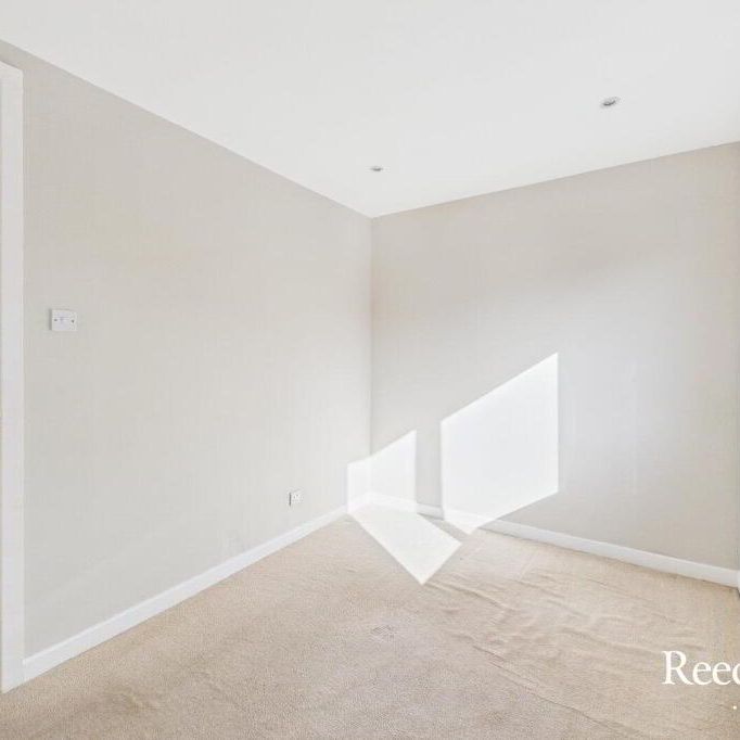 5 Ravenhill Court, Ravenhill Road, Belfast, BT6 8FS - Photo 1